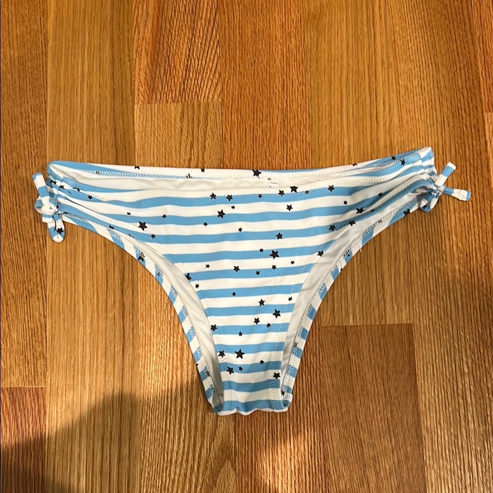 Aerie Cheeky Blue and White Stars and Striped Bikini Bottom - Small